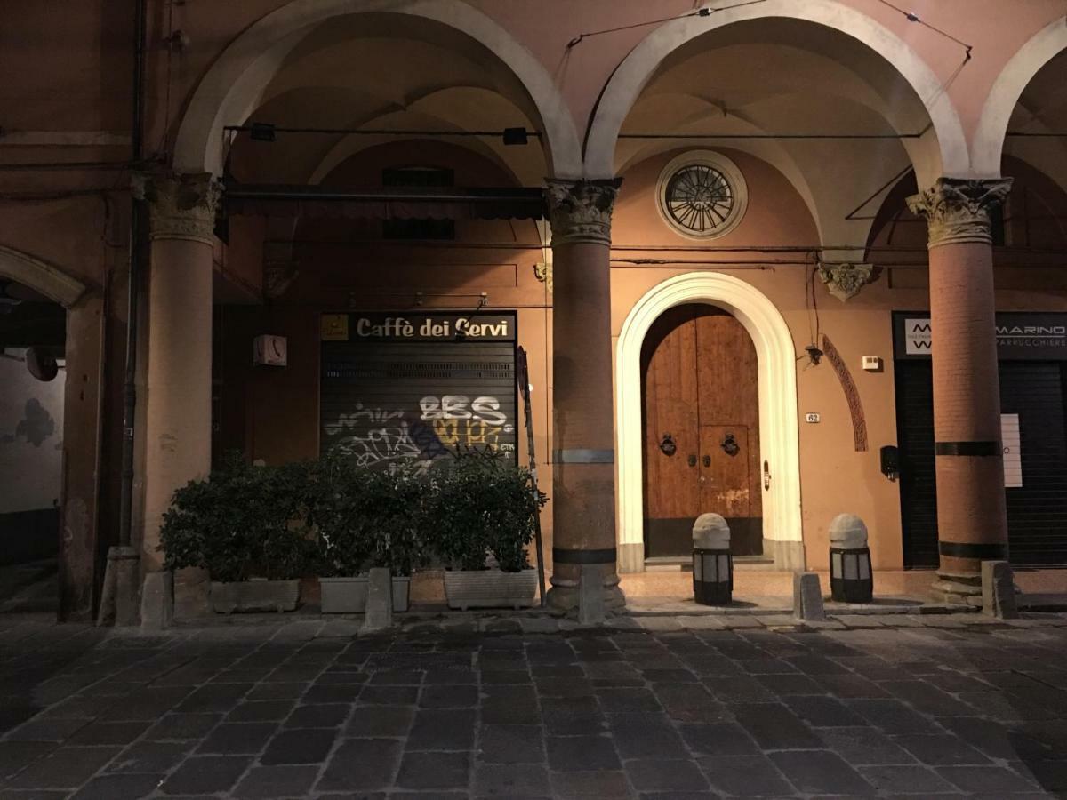 Visione Strada Maggiore 62 Bologna Exterior photo
