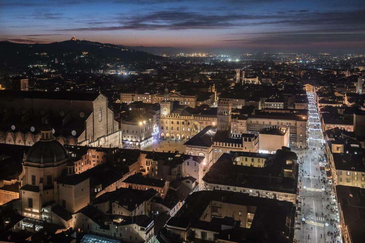 Visione Strada Maggiore 62 Bologna Exterior photo